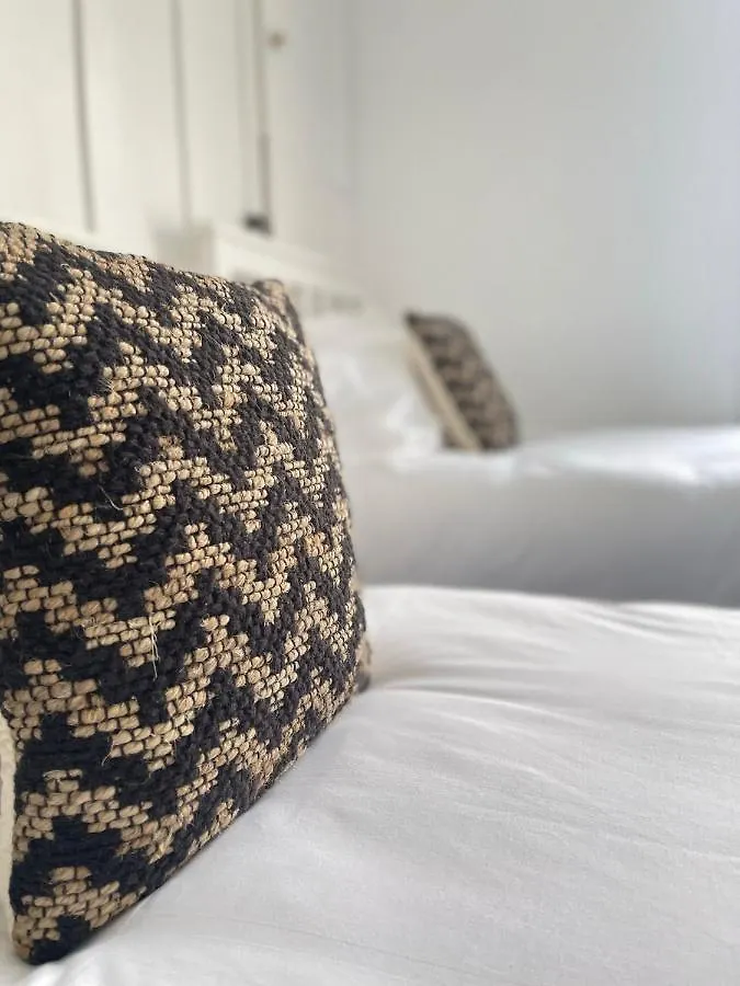 Jasper's Pet-Friendly Family Haven Villa Cambridge  Holiday home Cambridge (Cambridgeshire)