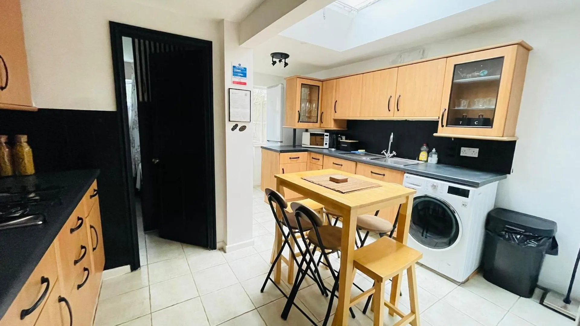 Jasper's Pet-Friendly Family Haven Villa Cambridge  0*, Cambridge (Cambridgeshire) United Kingdom