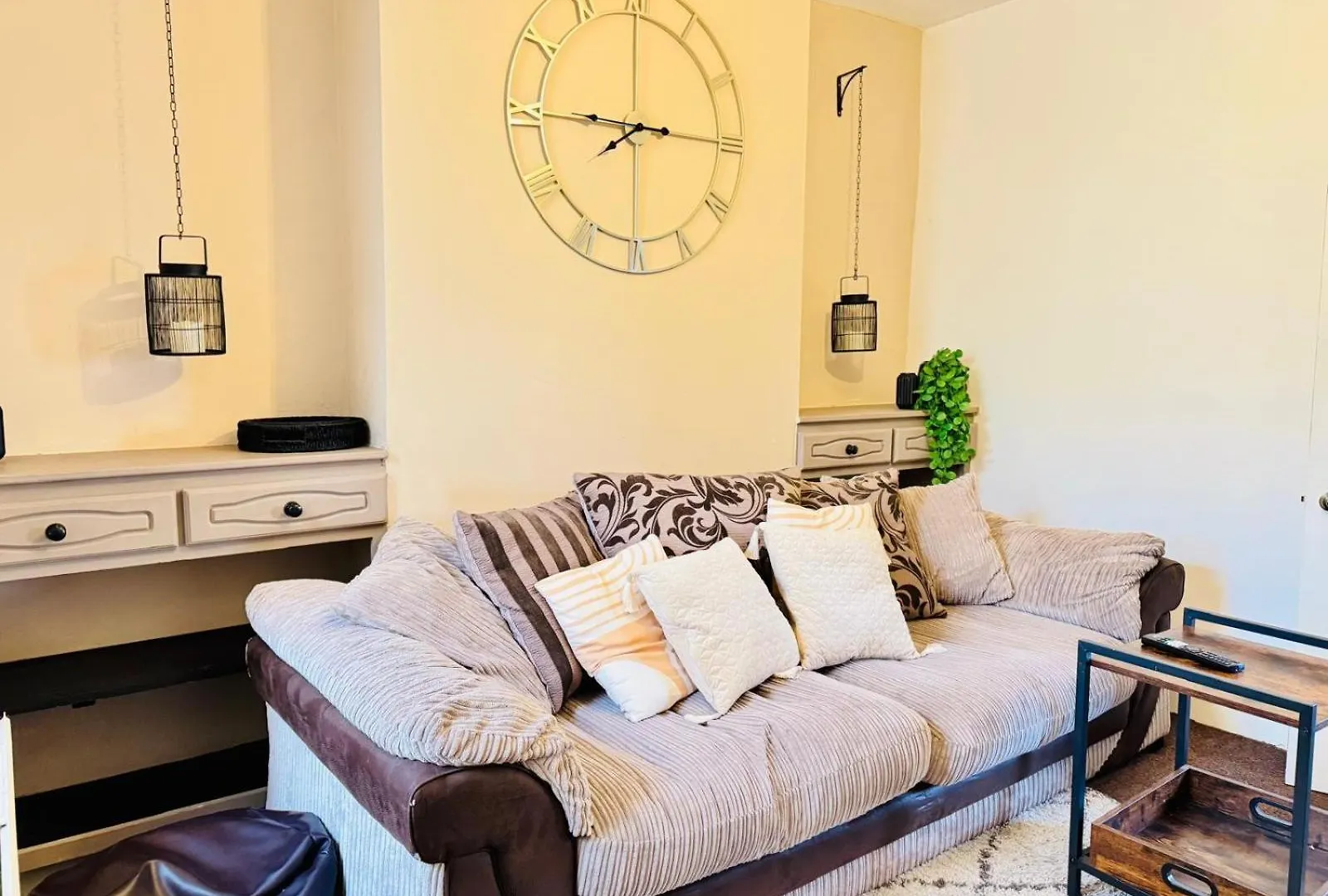 Jasper's Pet-Friendly Family Haven Villa Cambridge  Holiday home