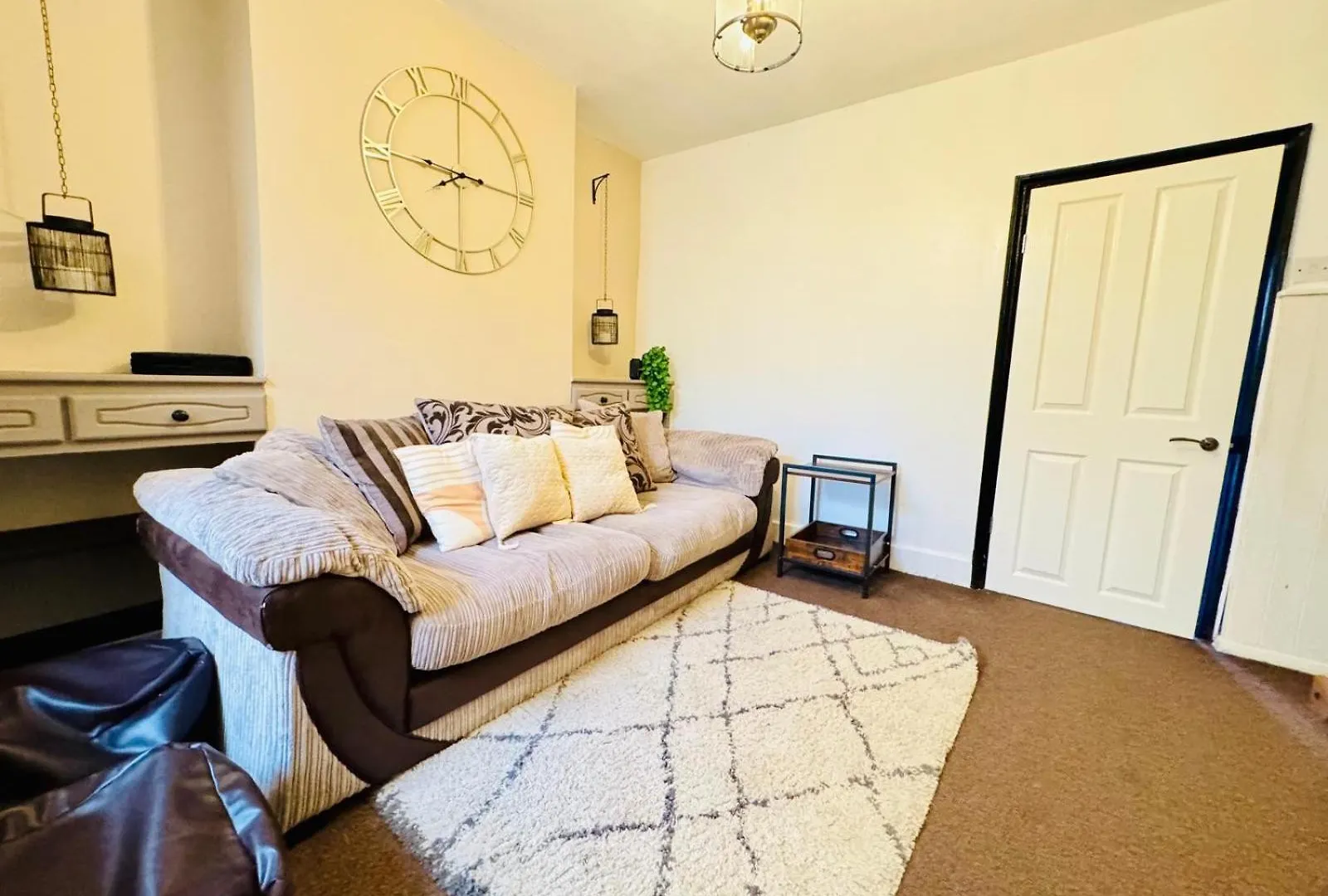 Holiday home Jasper's Pet-Friendly Family Haven Villa Cambridge